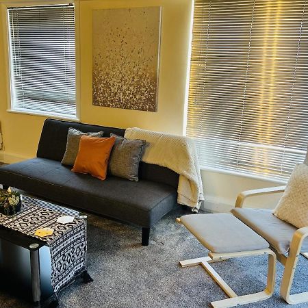 Colchester Central City East Bay Apartment Экстерьер фото